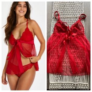 NEW Victoria Secret sheer lace open front slip